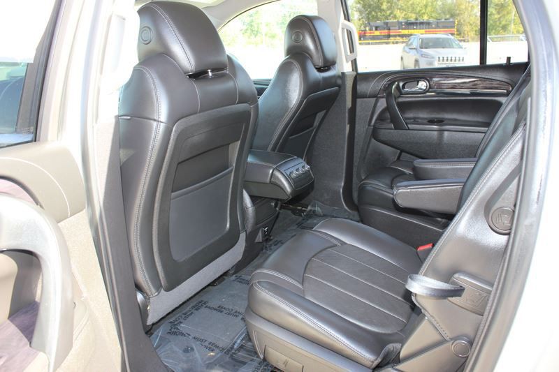 2016 Buick Enclave Image 17