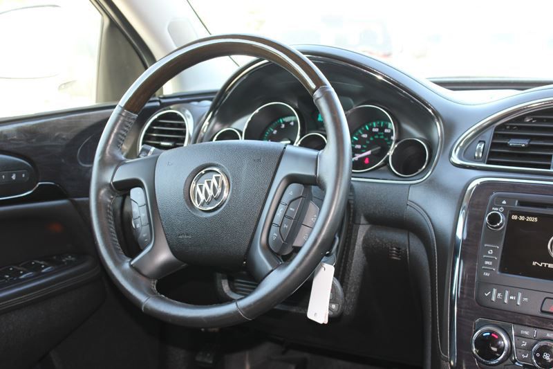 2016 Buick Enclave Image 24