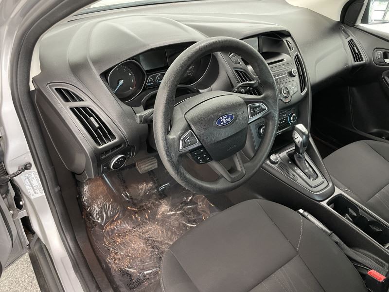 2016 Ford Focus Image 14