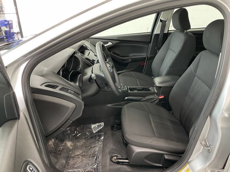 2016 Ford Focus Image 15