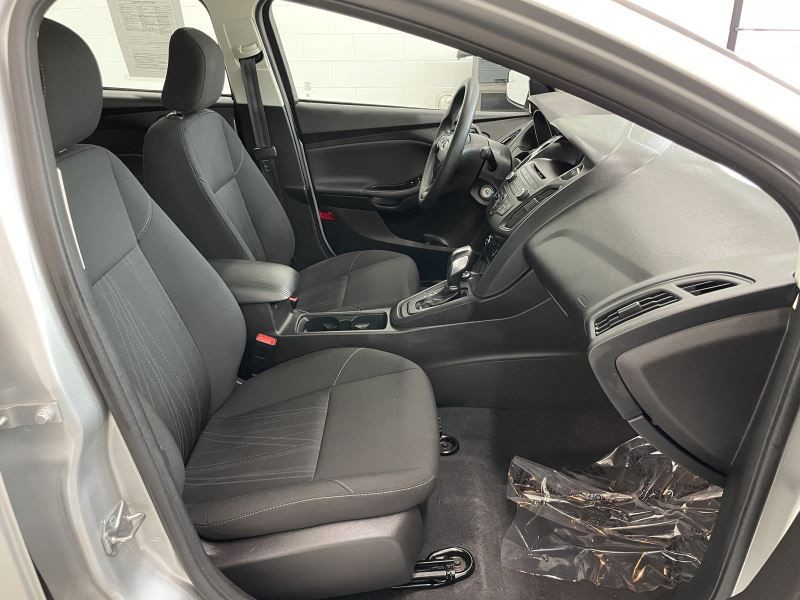 2016 Ford Focus Image 21