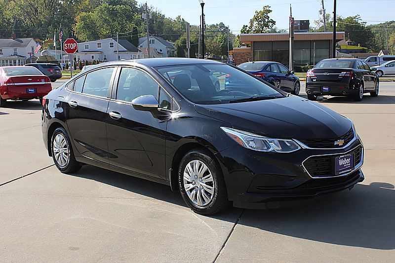 2017 Chevrolet Cruze Image 4
