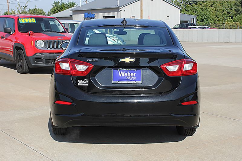 2017 Chevrolet Cruze Image 7
