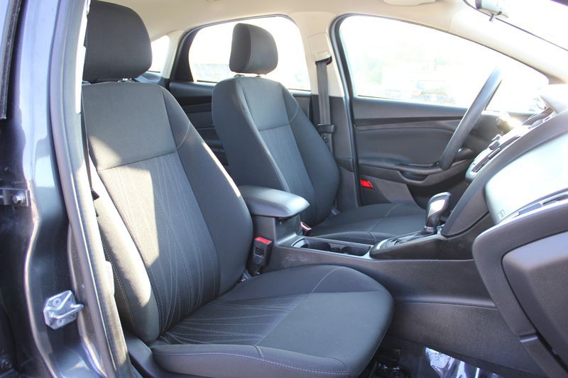 2018 Ford Focus Image 18