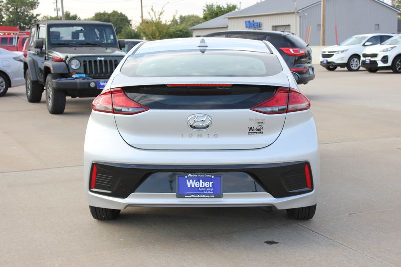 2019 Hyundai Ioniq Image 8
