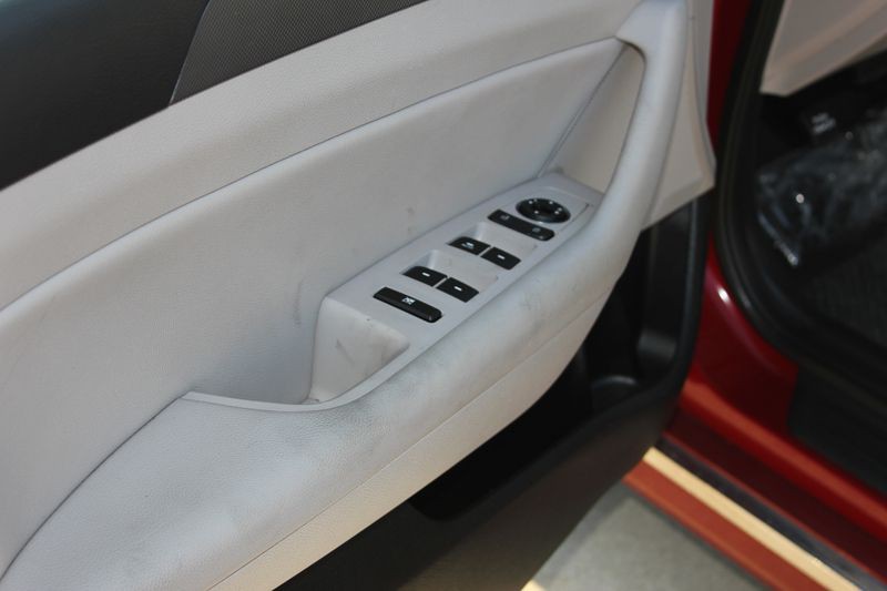 2016 Hyundai Sonata Image 15