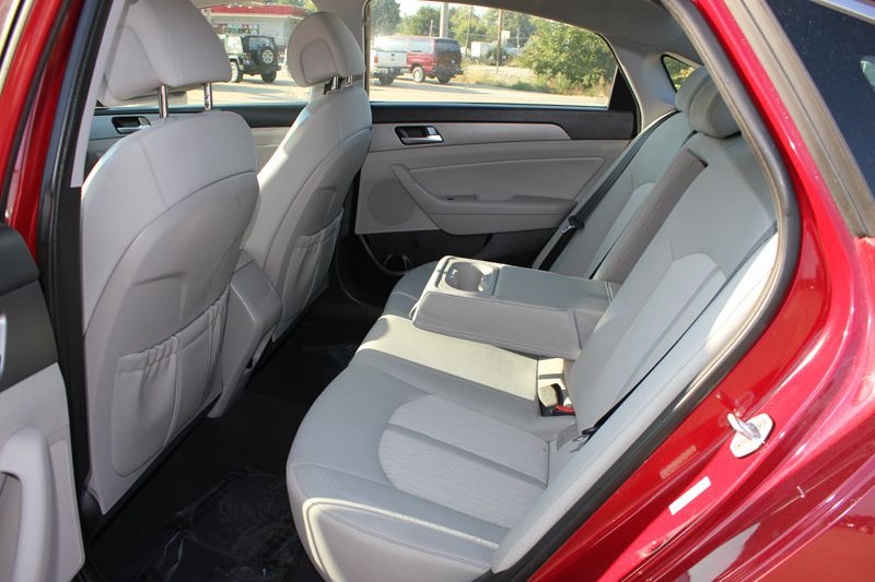 2016 Hyundai Sonata Image 18