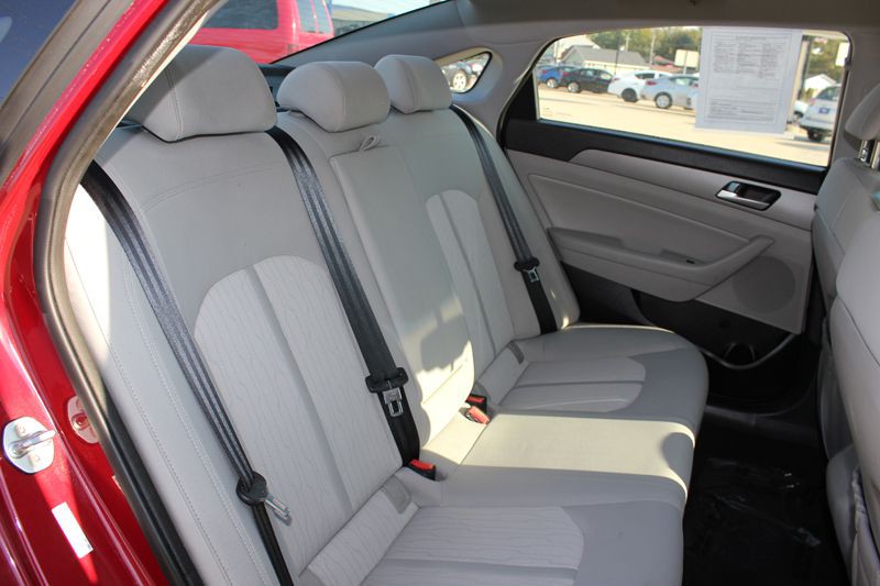 2016 Hyundai Sonata Image 19