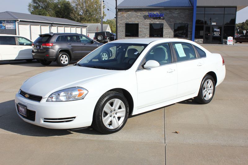 2011 Chevrolet Impala Image 4