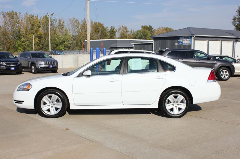 2011 Chevrolet Impala Image 5