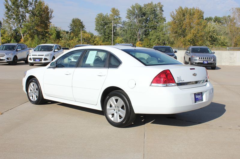 2011 Chevrolet Impala Image 6
