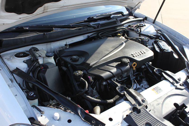 2011 Chevrolet Impala Image 25