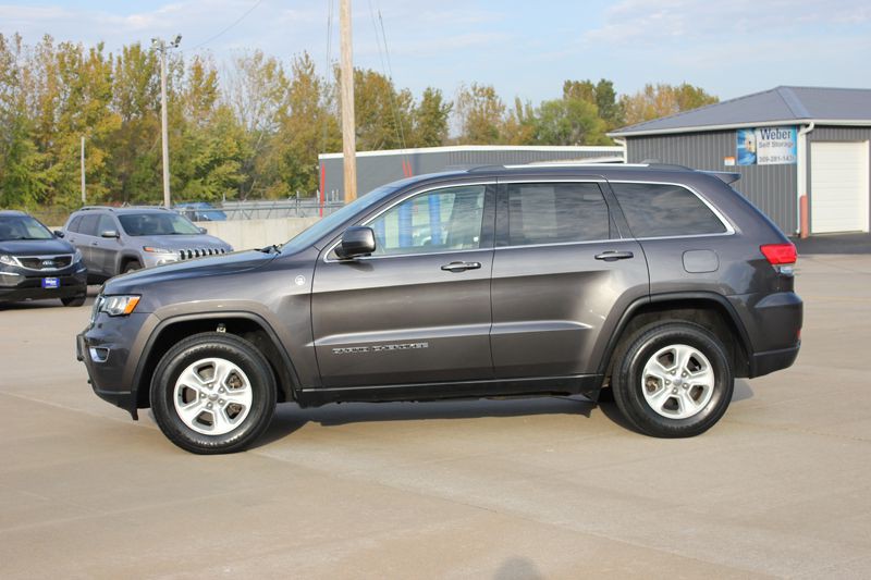 2017 Jeep Grand Cherokee Image 5