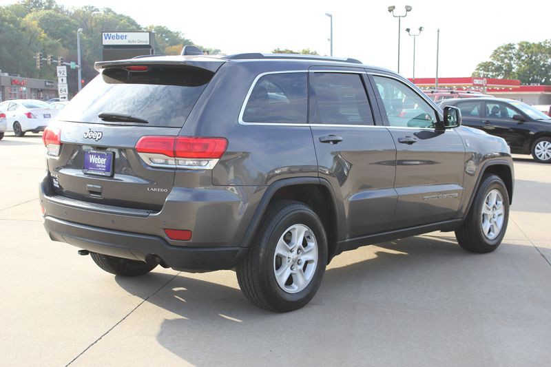 2017 Jeep Grand Cherokee Image 8
