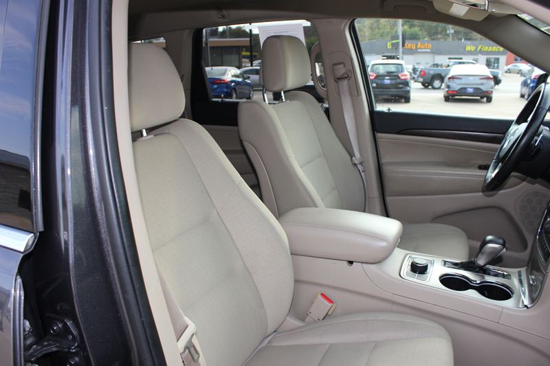 2017 Jeep Grand Cherokee Image 14