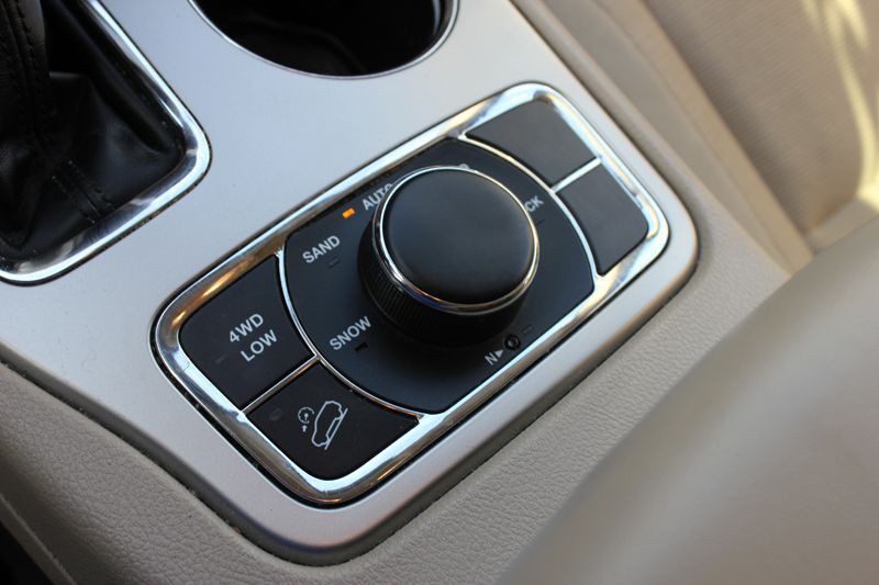 2017 Jeep Grand Cherokee Image 30