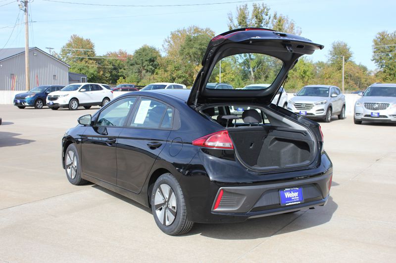 2018 Hyundai Ioniq Image 12