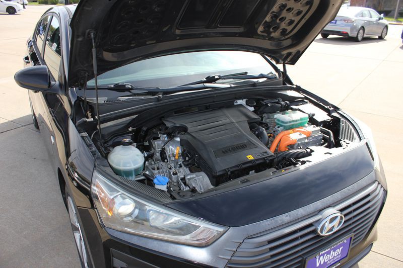 2018 Hyundai Ioniq Image 15