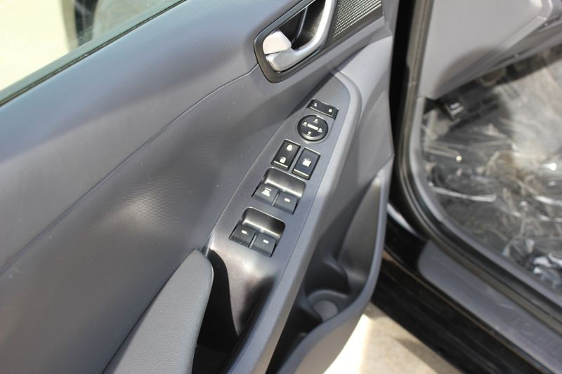 2018 Hyundai Ioniq Image 18