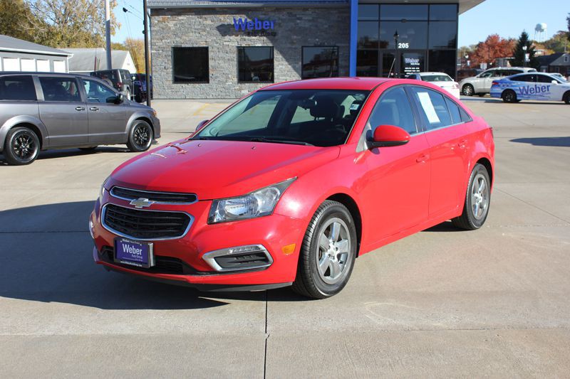 2016 Chevrolet Cruze Image 2