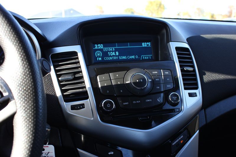 2016 Chevrolet Cruze Image 25