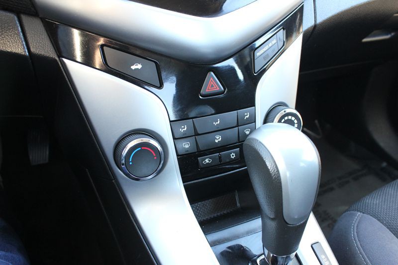 2016 Chevrolet Cruze Image 26