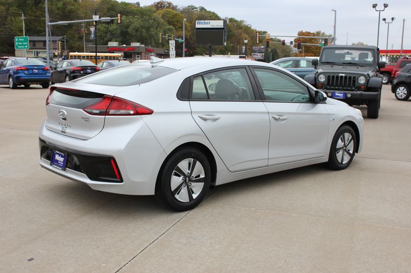 2018 Hyundai Ioniq Image 9
