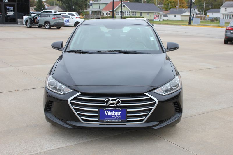 2018 Hyundai Elantra Image 4