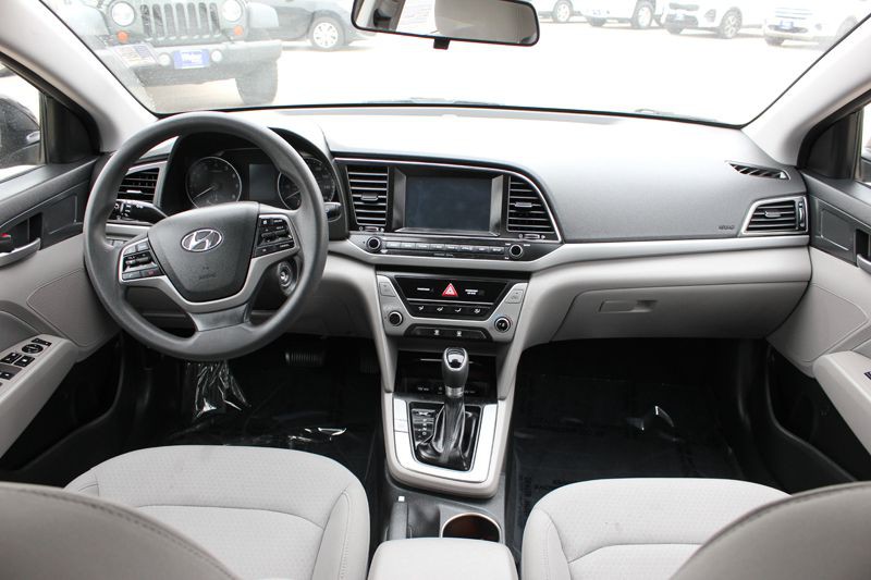 2018 Hyundai Elantra Image 21