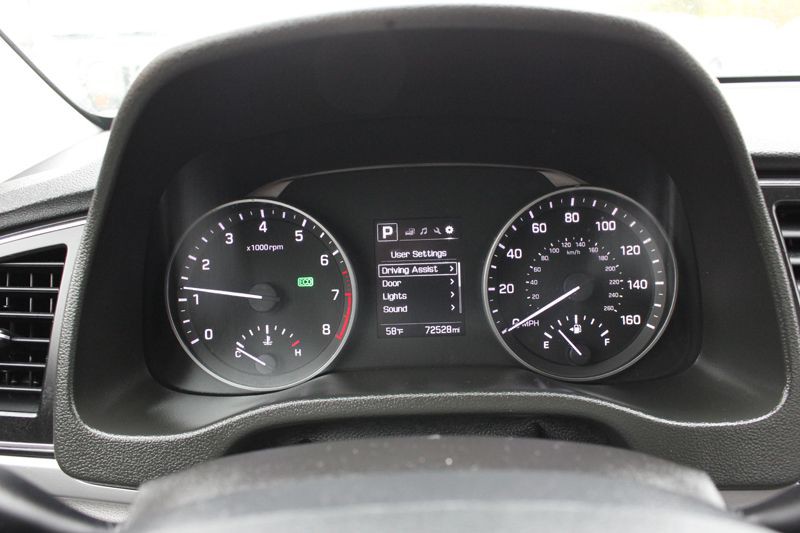 2018 Hyundai Elantra Image 24