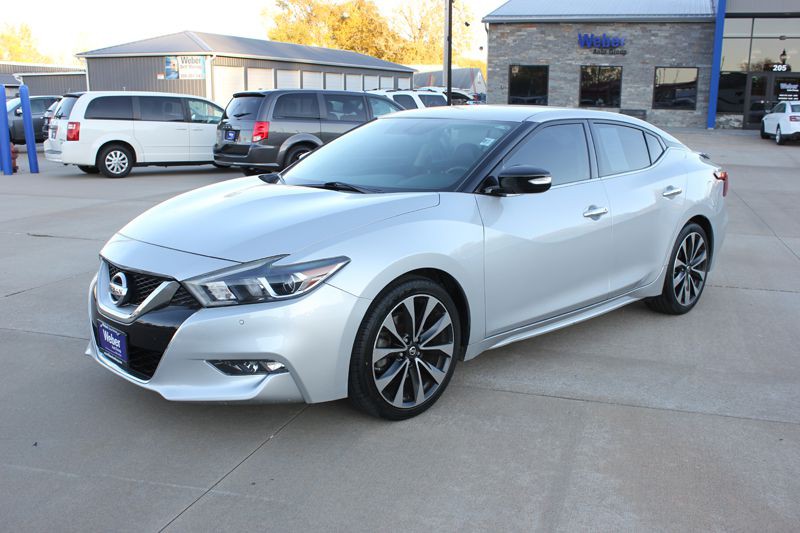 2016 Nissan Maxima Image 3