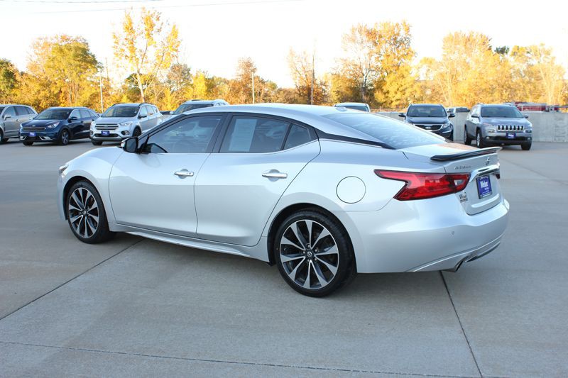 2016 Nissan Maxima Image 7