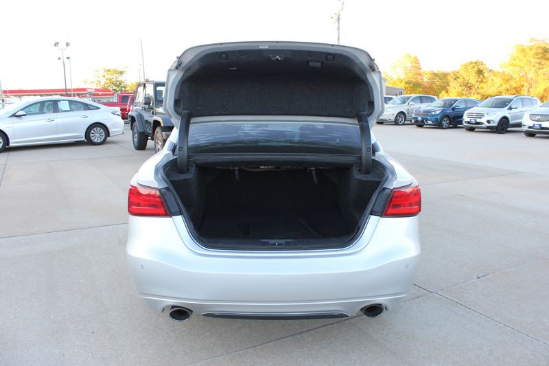 2016 Nissan Maxima Image 10