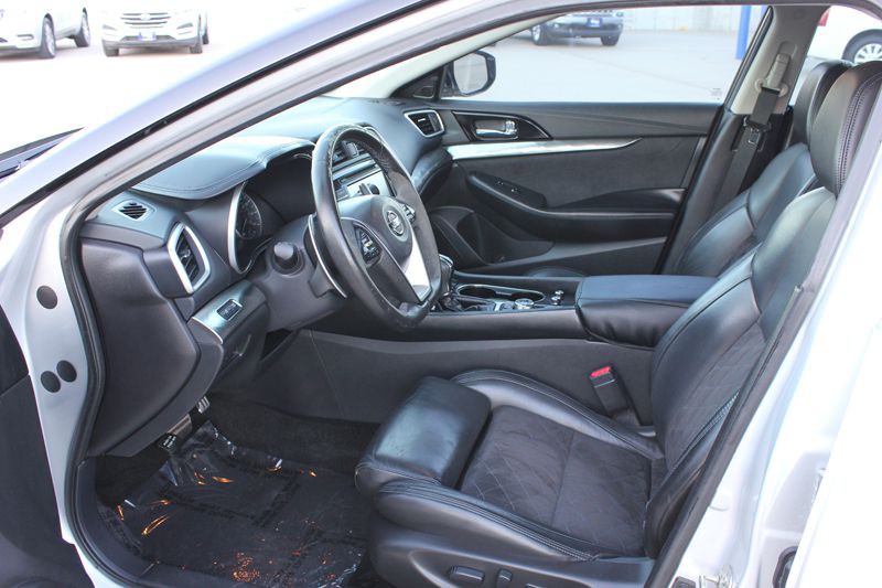 2016 Nissan Maxima Image 18