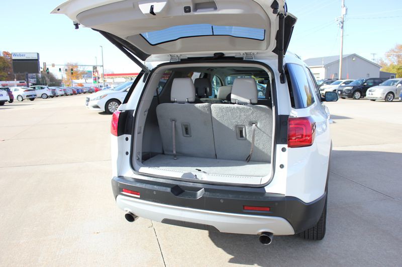 2017 GMC Acadia Image 11