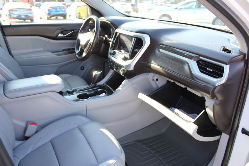 2017 GMC Acadia Image 26