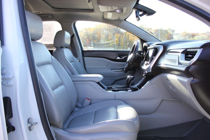 2017 GMC Acadia Image 27