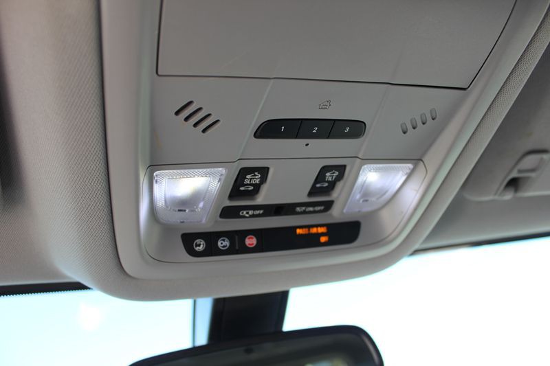 2017 GMC Acadia Image 38