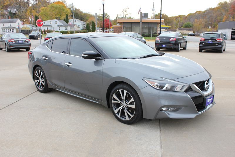 2017 Nissan Maxima Image 3