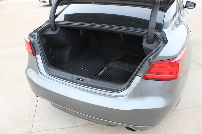 2017 Nissan Maxima Image 12