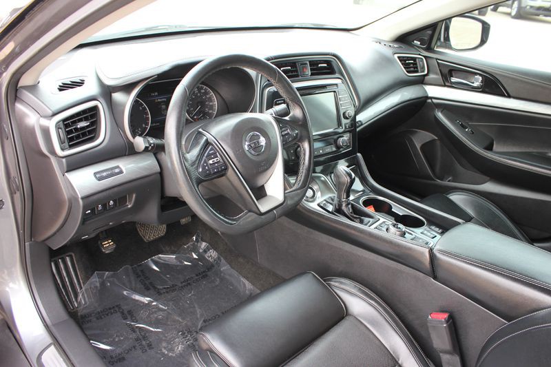 2017 Nissan Maxima Image 18