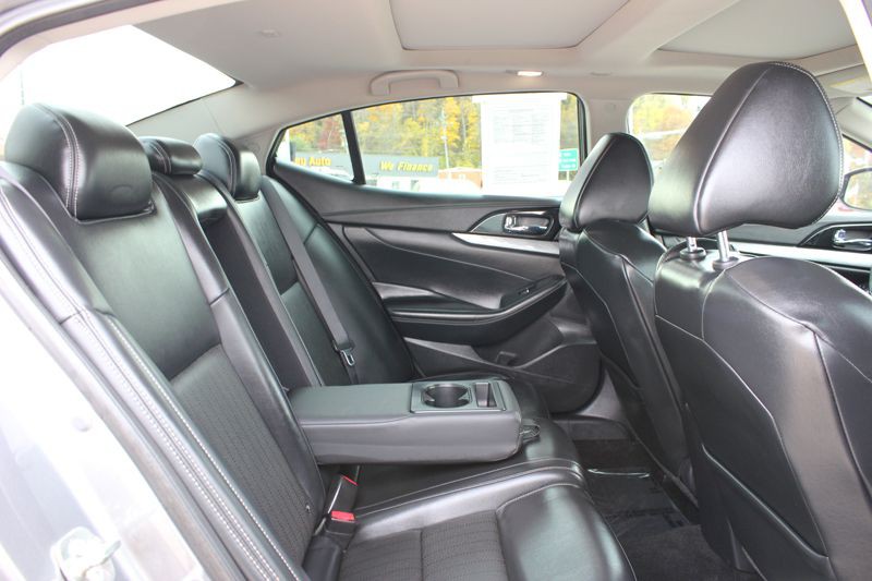 2017 Nissan Maxima Image 21