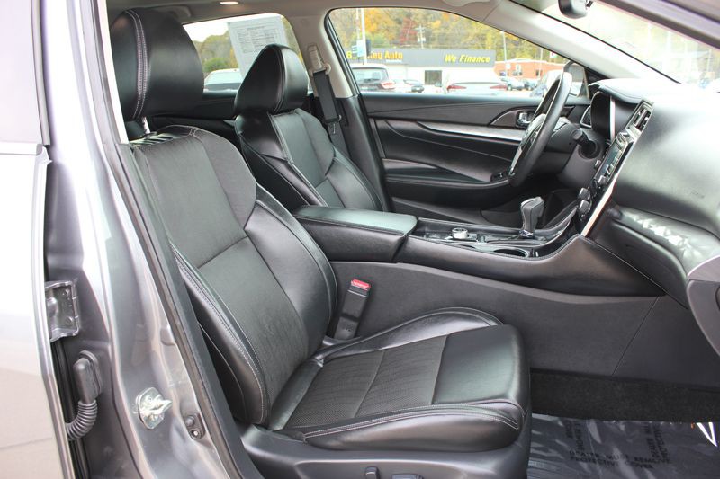 2017 Nissan Maxima Image 23