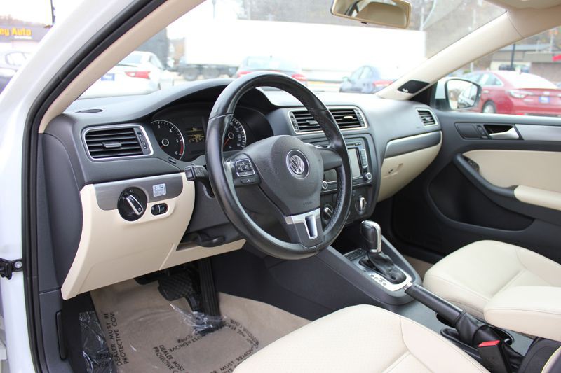 2014 Volkswagen Jetta Image 15