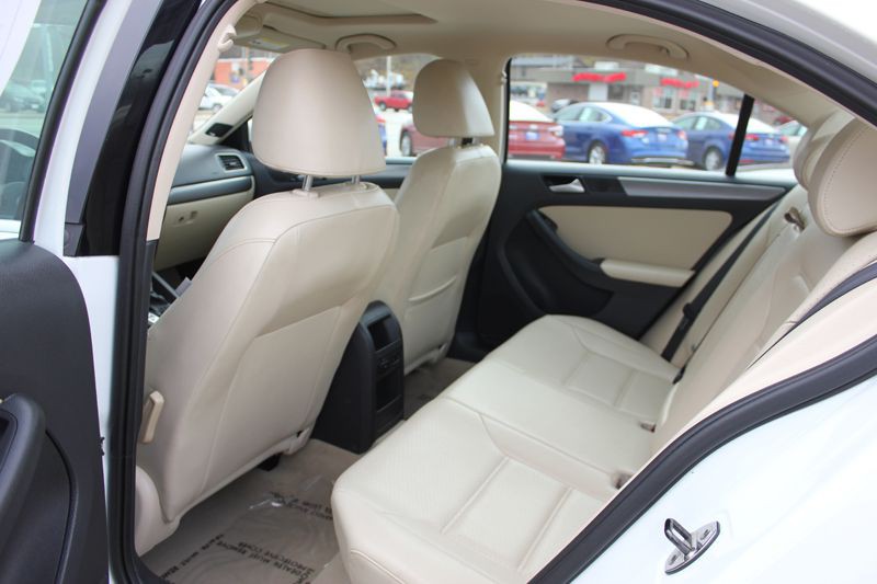 2014 Volkswagen Jetta Image 19
