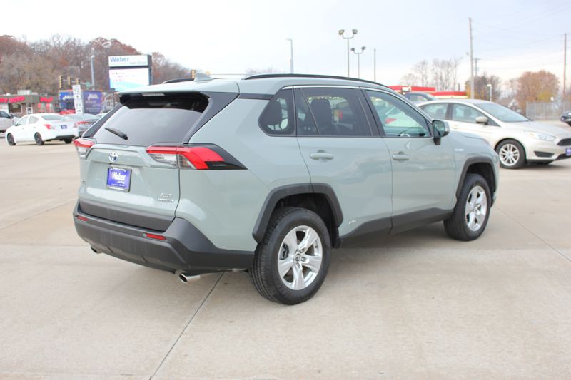 2020 Toyota Rav4 Image 9