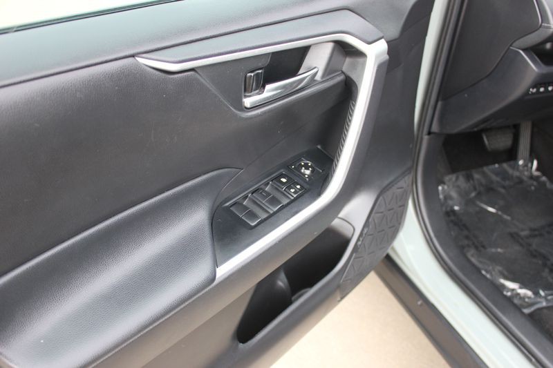 2020 Toyota Rav4 Image 14