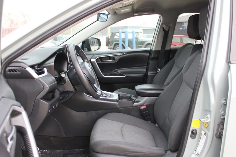 2020 Toyota Rav4 Image 16