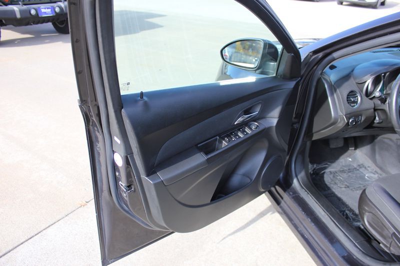 2015 Chevrolet Cruze Image 15