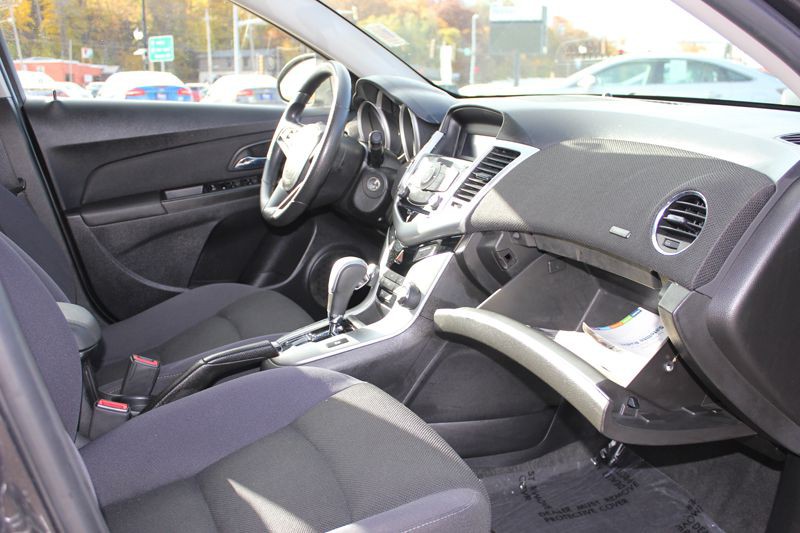 2015 Chevrolet Cruze Image 20